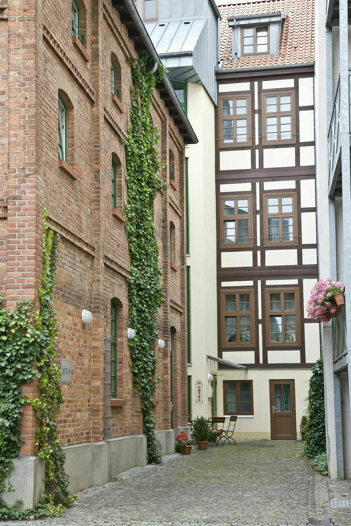 Am Schloss 3* Schwerin (Mecklenburg-Vorpommern)